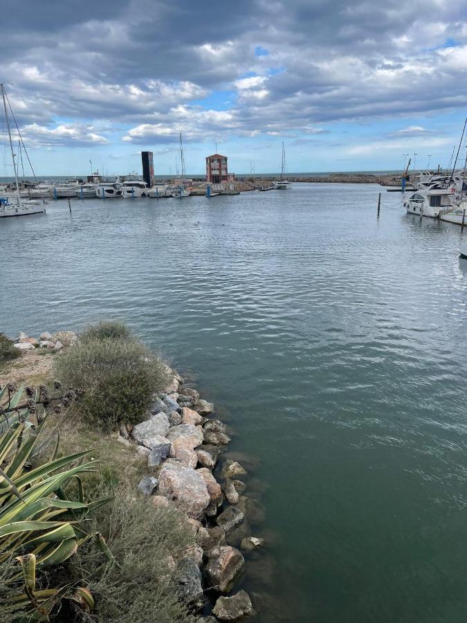 Port Barcares Vue Port Et Mer Le Barcarès Екстериор снимка